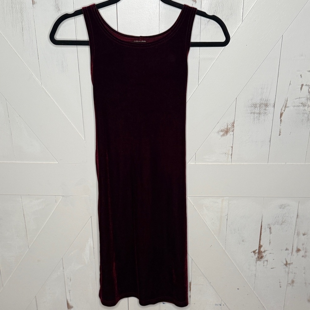 Burgundy Velvet Sleeveless Dress